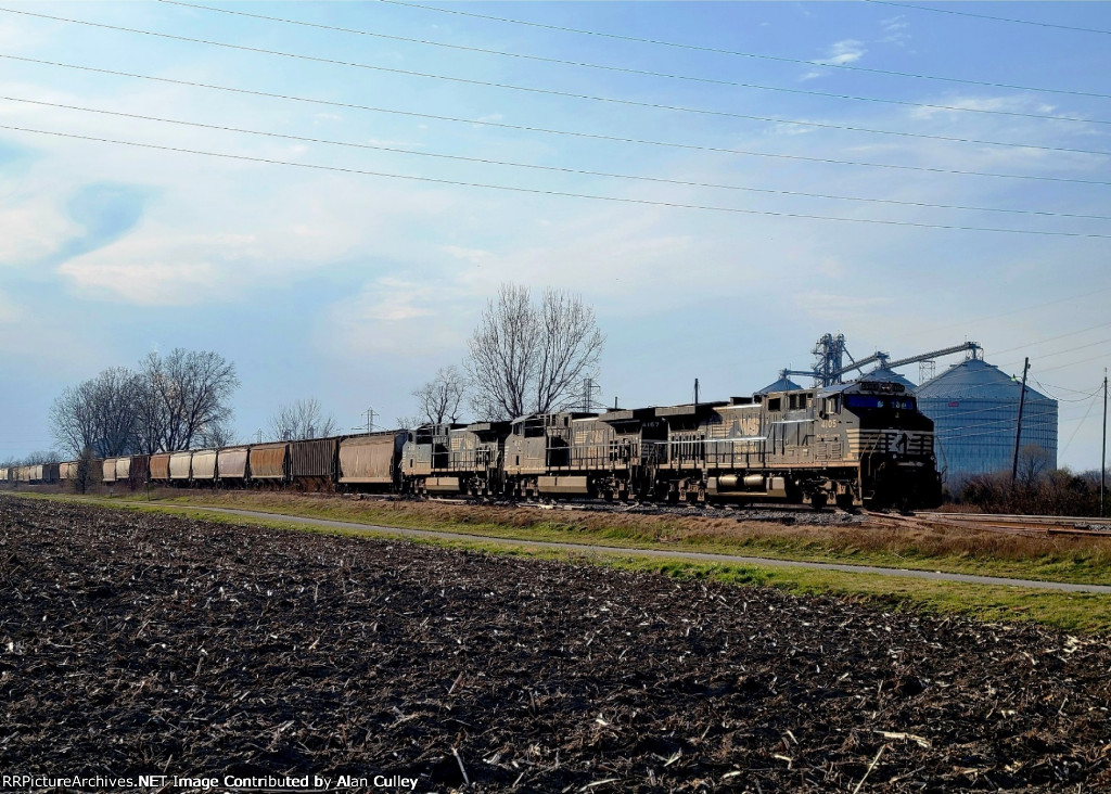 NS 4105-Grain Train